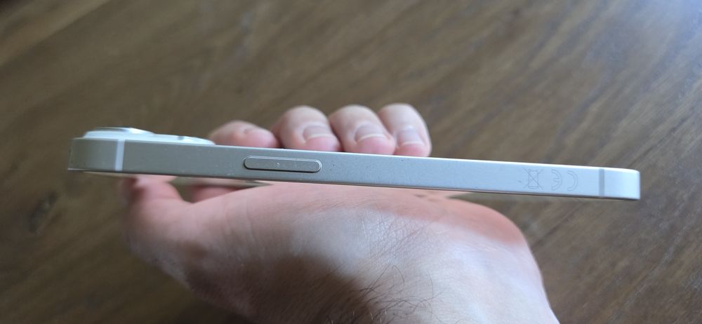 IPhone 14 - stan idealny