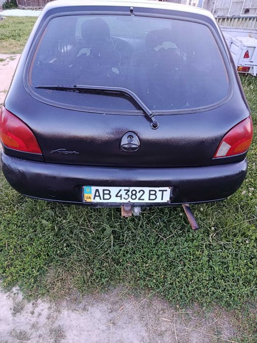 Авто Форд фієста