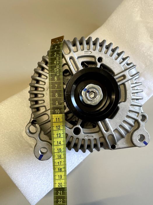 Alternator samochodowy (2318)