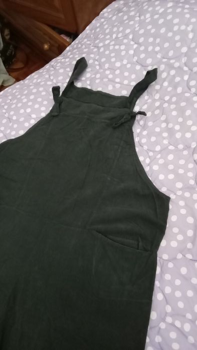 Macacão cinzento rato