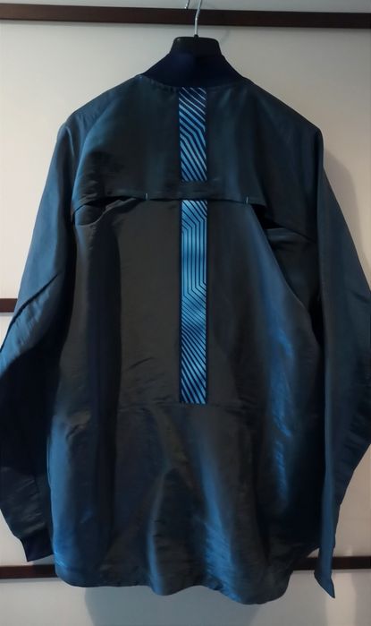 спортивная куртка puma