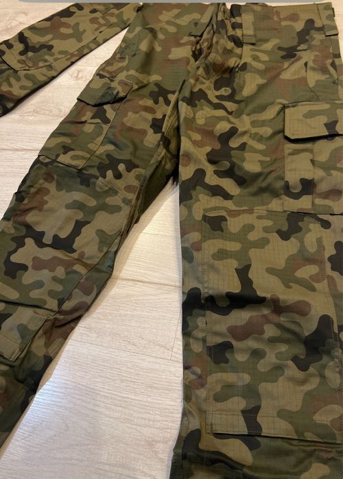 Mundur wojskowy komplet bluza i spodnie L/XS