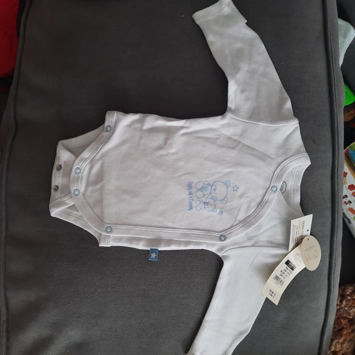 Продам боди с длинным рукавом на малыша