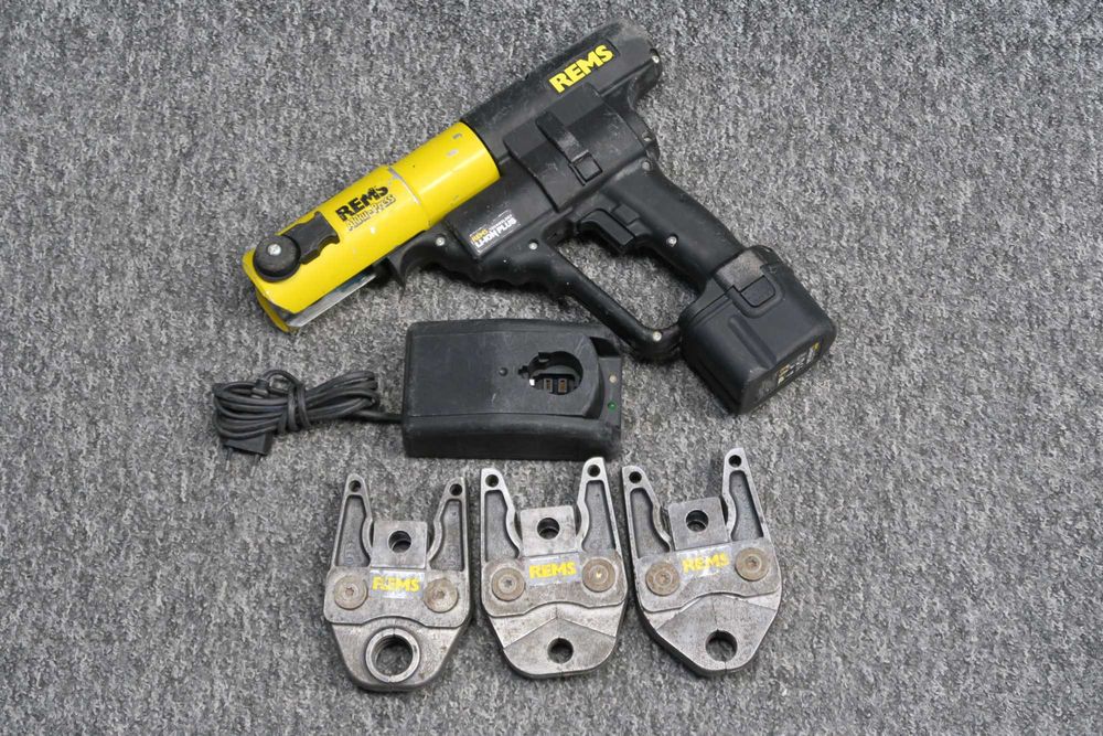 Zaciskarka  REMS 571003 power press, bateria, ład, zaciski 16, 20, 25