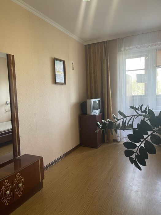 Оренда кімнати по п-кт Перемоги