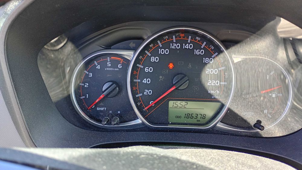 Carro Toyota Yaris
