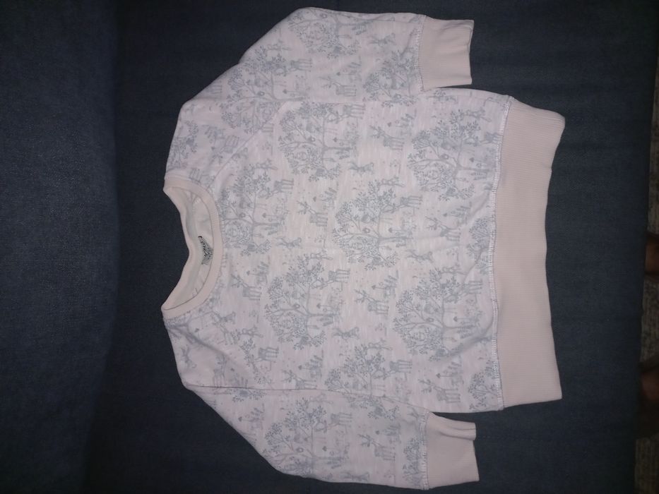 Продам кофточки на 4-5 лет
