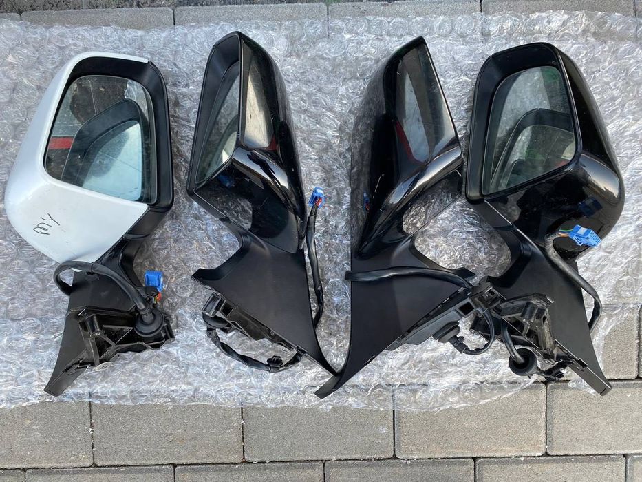 Двері передні задні Tesla Model Y нові