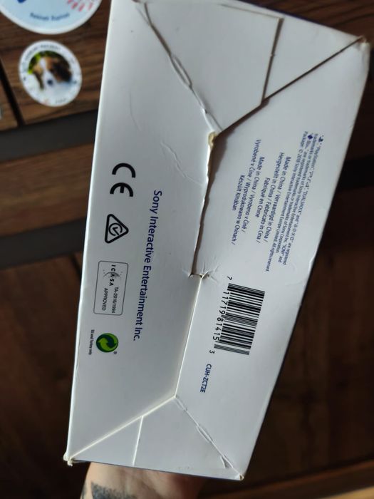 Pad do PS4 czerwony