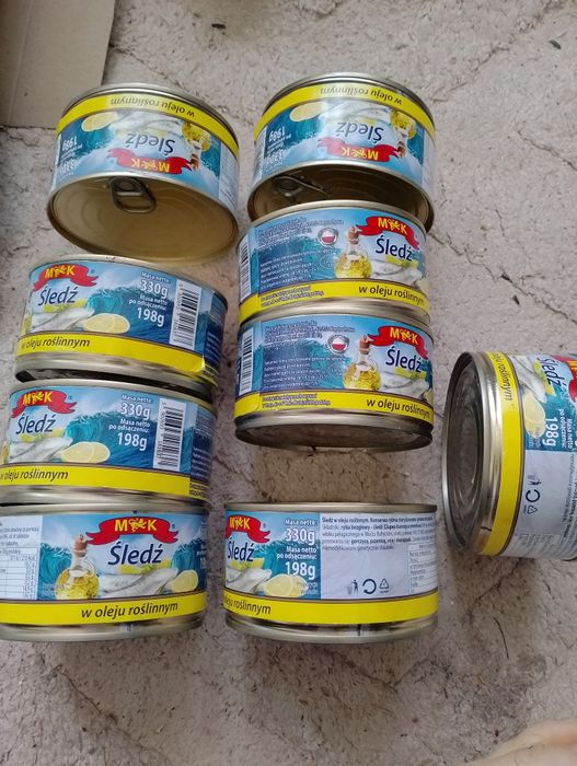 Возможен обмен на рыболовные снасти Консервы паштеты по 50 грывень ба