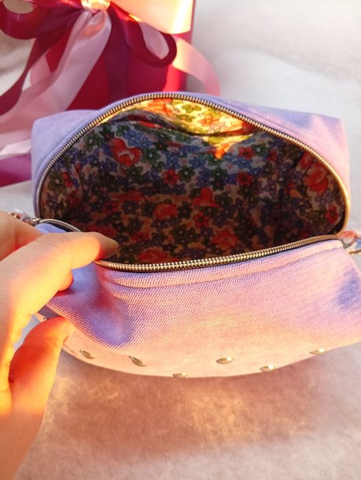 Продам косметичку, подарунок , сумочка