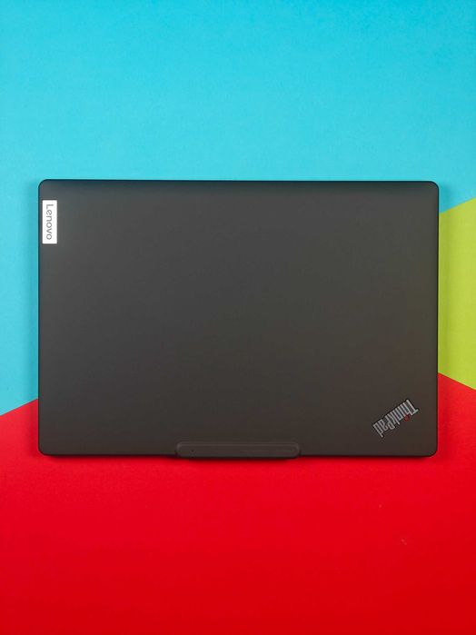 Idealny Lenovo ThinkPad X13s Gen 1 | Snapdragon 8cx Gen 3 | 16GB | 256GB | WUXGA | Ładowarka | 100% pojemności, 10 cykli | Windows 11 Pro | Klasa A+
