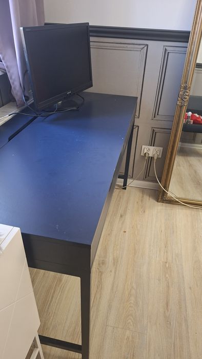 Biurko Ikea model Alex wym 132x58 granat