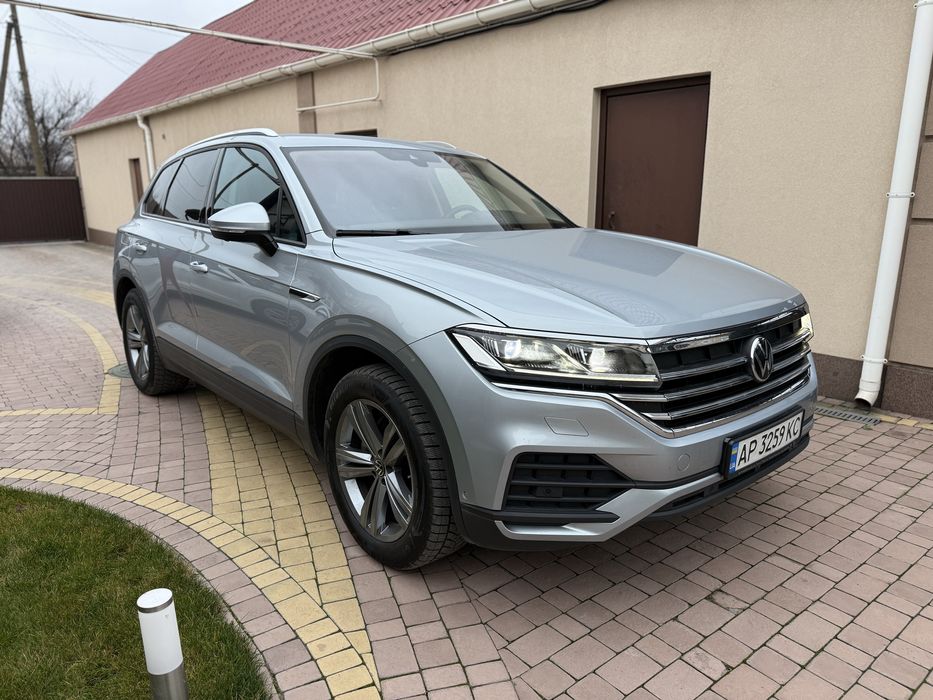 Продам Volkswagen Touareg III