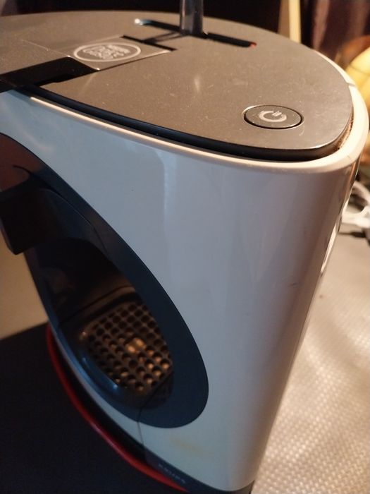 Maquina cafe capsulas dolce gusto impecavel