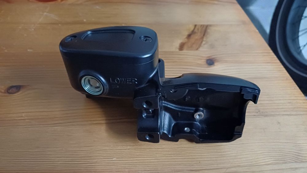 Bomba de travão dianteira Triumph Bonneville  2019