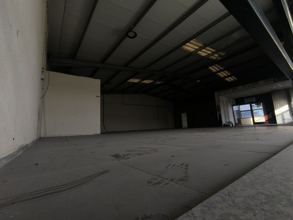 Espaço Comercial para Arrendar