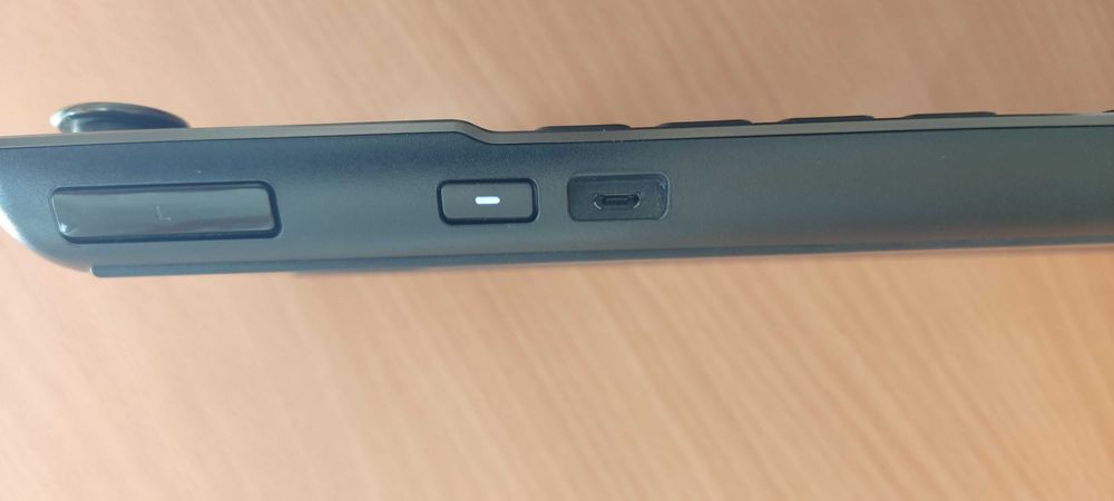 Teclado Corsair K83 Multimédia, home theater PC keyboard