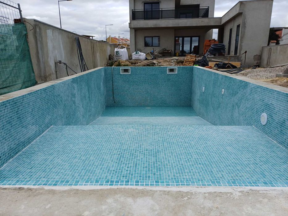 Remodelações e construção.