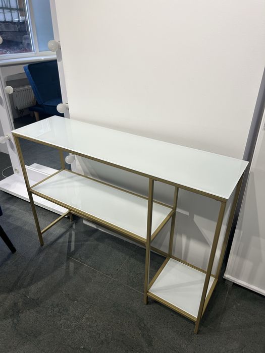 Стелаж білий з золотом, шкаф, полички Jysk, склянний стіл