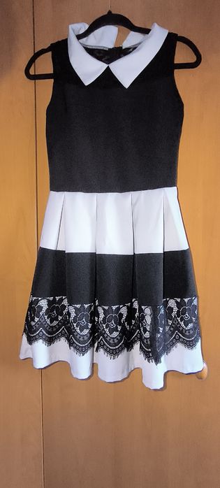Sukienka elegancka czarno biała z koronką