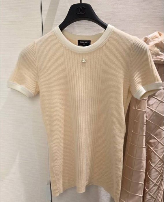 Chanel кофточка 40 р нова