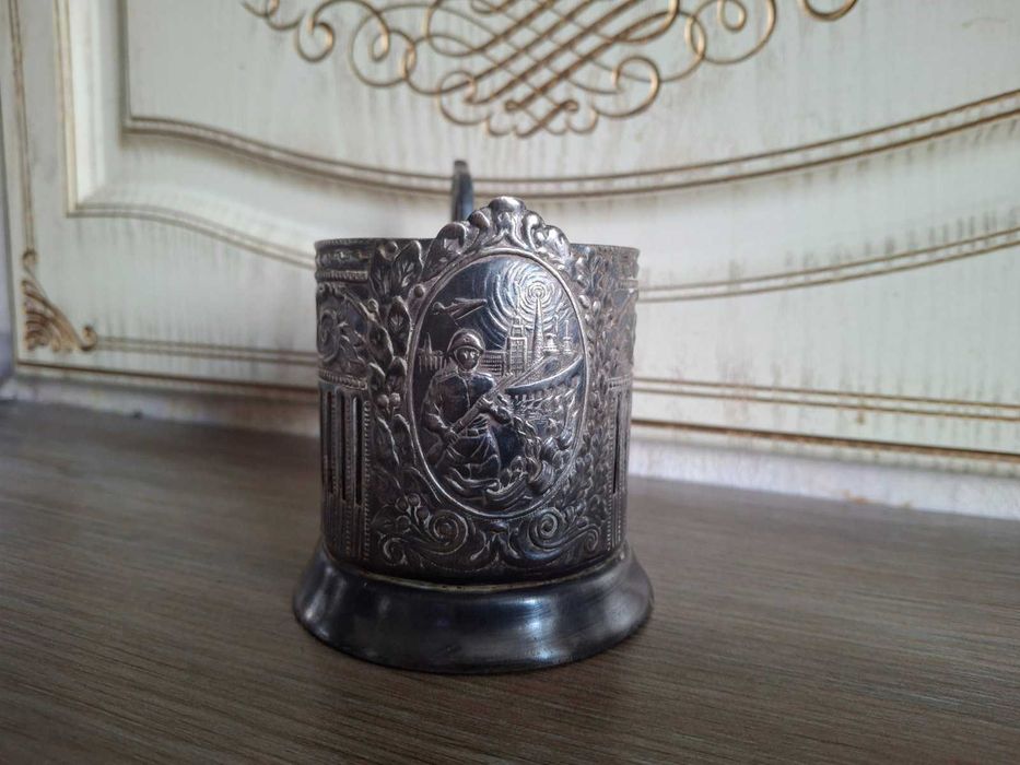 Подстаканник На страже родины ( солдат) Кольчугино