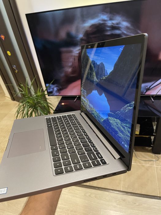 Ноутбук Xiaomi Mi Notebook Pro 15.6 Intel Core i7 / 16 /512 GB