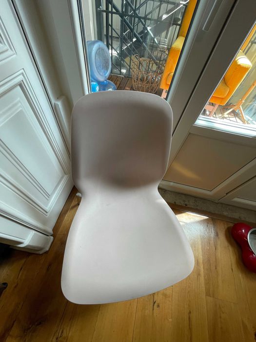 Conjunto mesa e cadeiras