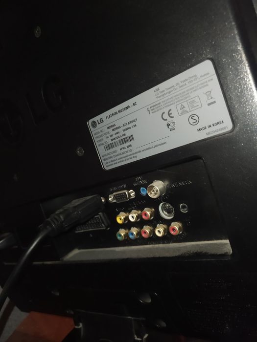 Монітор  LG M228WA-BZ