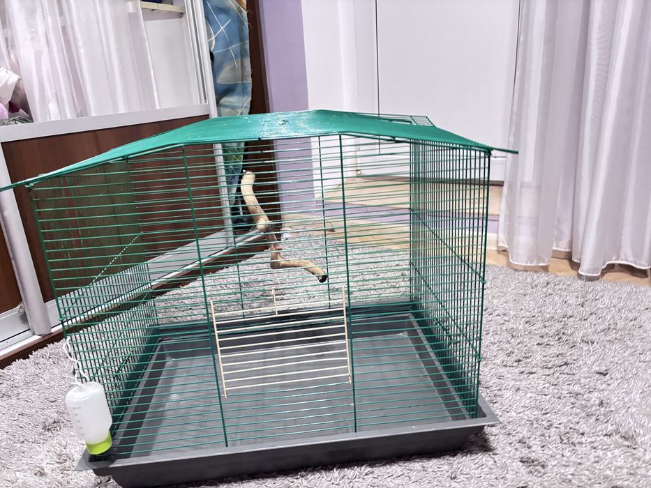 Продаю клітку для папуги