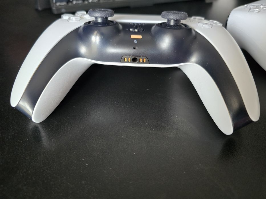 2 Pady ps5 białe