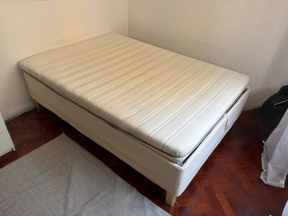 Cama Sommier Rebatível IKEA + Colchão (Muita Arrumação)
