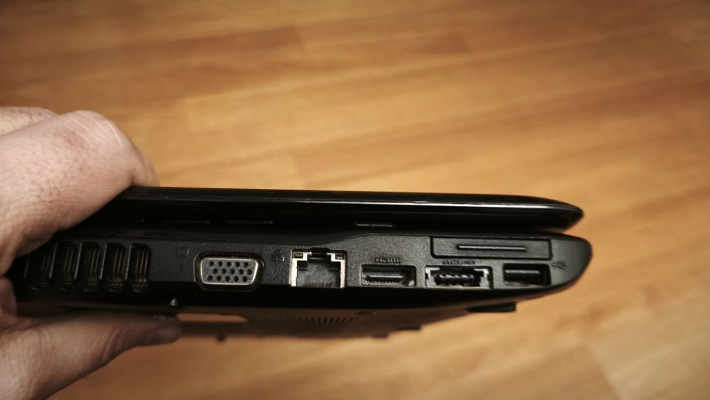 Portátil TOSHIBA sattelite A660 12X intel i7 disco SSD 500GbHarman Kar