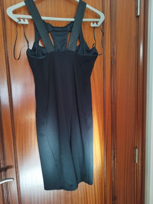 Vestidos pretos malha