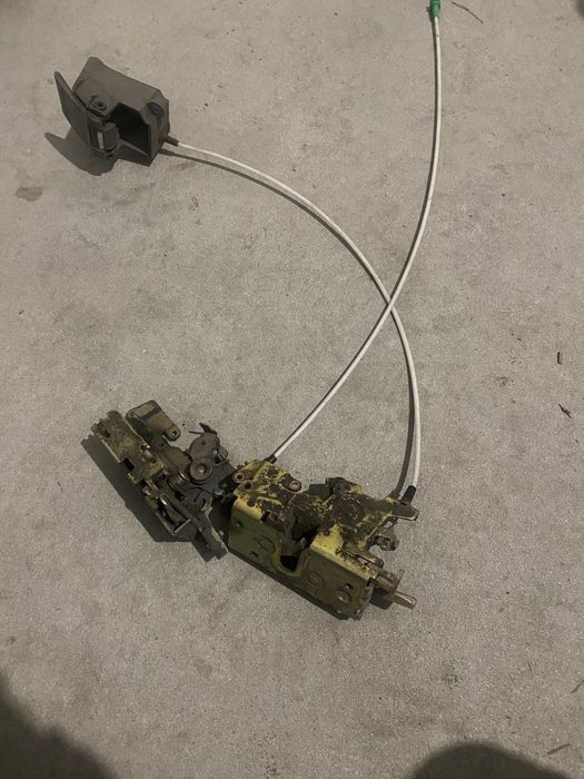 Замки дверей спрінтер лт