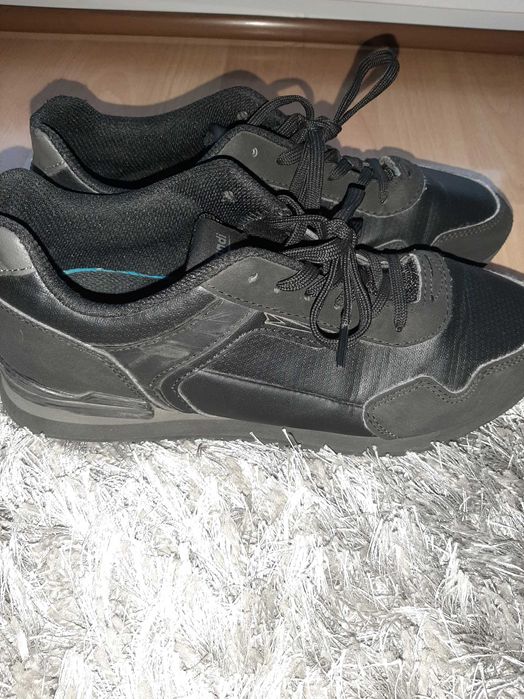 Buty sportowe Sprandi rrozmiar 39