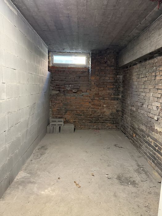 Wynajmę dużą, suchą piwnicę z oknem – 10 m² – ul. Kazimierza Wielkiego (komórka lokatorska) - Widok 3