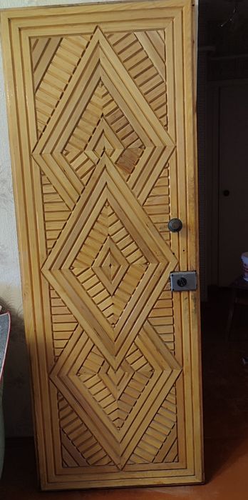 Входная   дверь б/у