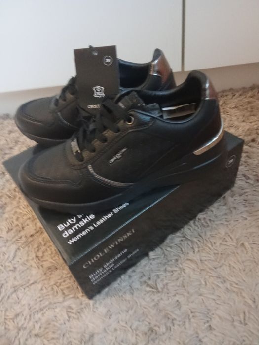 Buty damskie skóra naturalna cholewinski czarne nowe z metkami