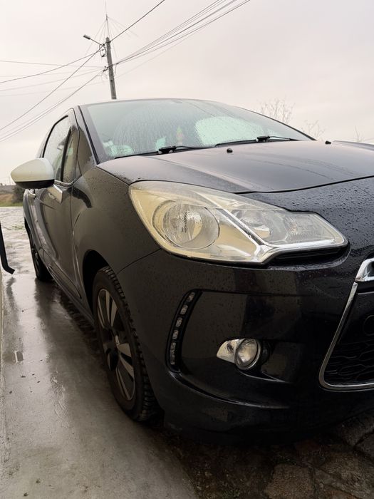 Citroen Ds3 preto e branco