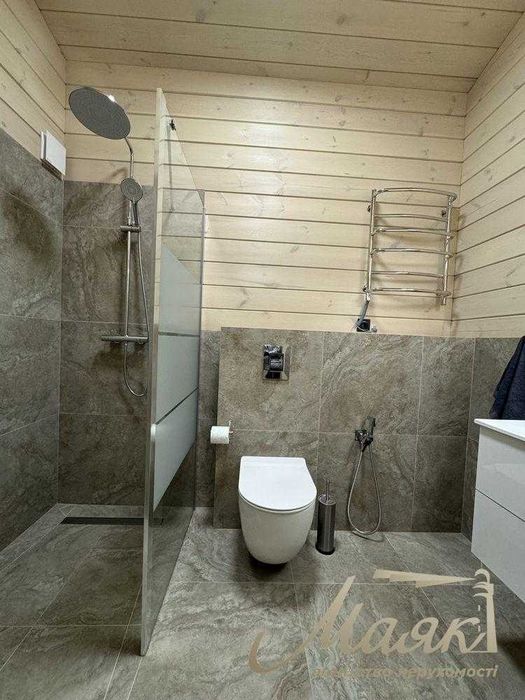 Оренда нового будинку 140 м² у стилі барнхаус в Рославичах