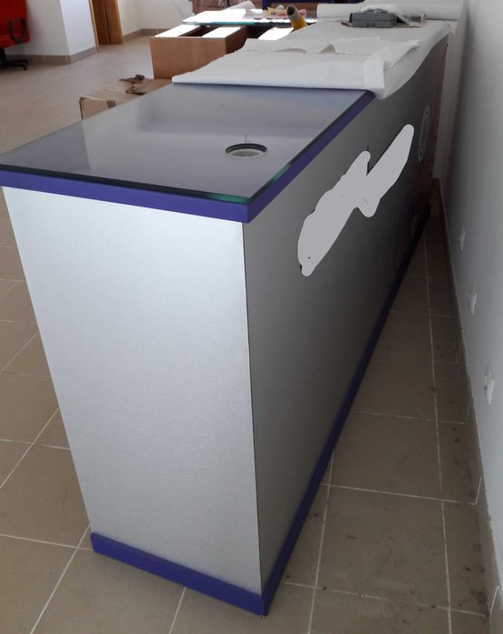 Store counter in very good condition64187343531266122