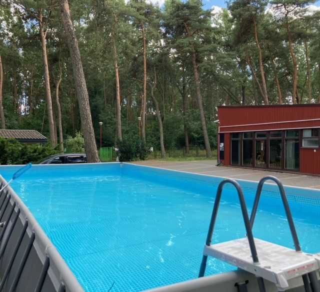 Domek nad jeziorem