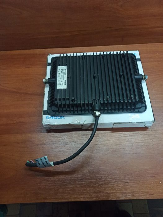 Прожектор ll-922.