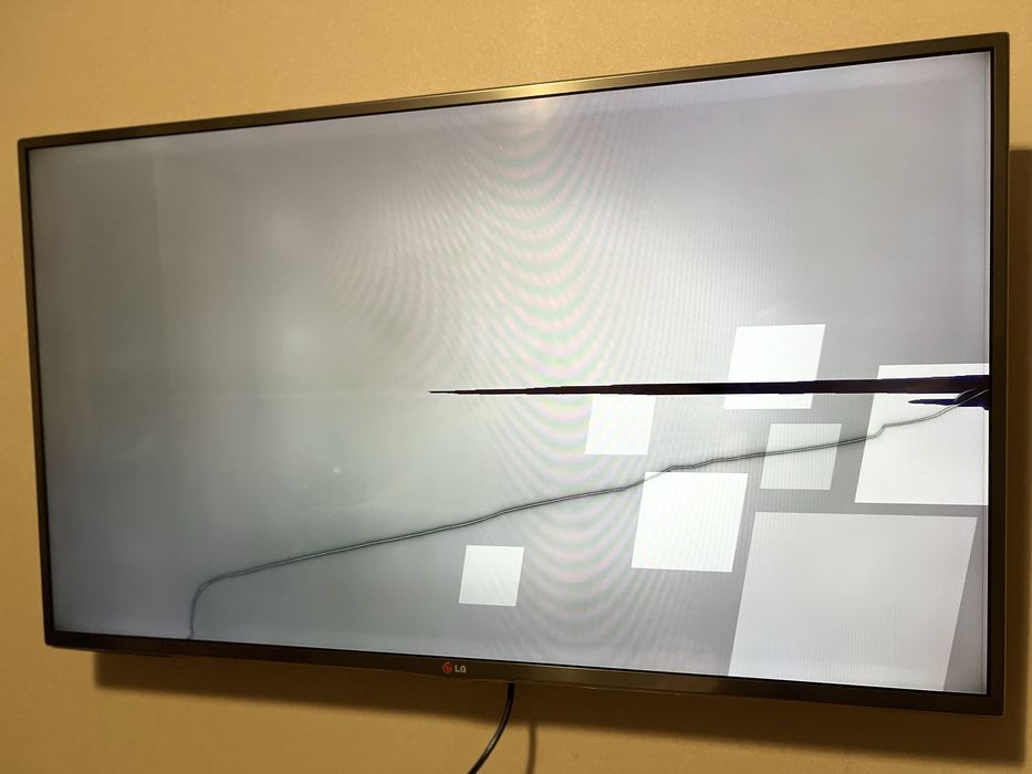 Телевізор LG 42LB650V-ZN