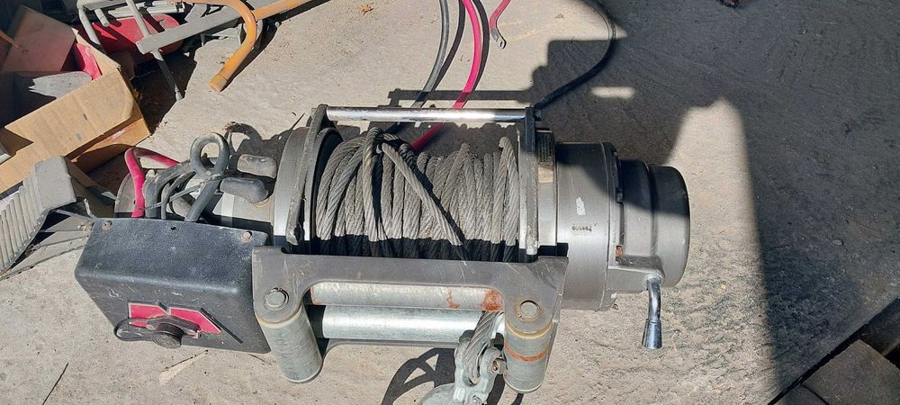 wyciągarka WARN M12000 24v jak nowa Pomoc Drogowa Laweta