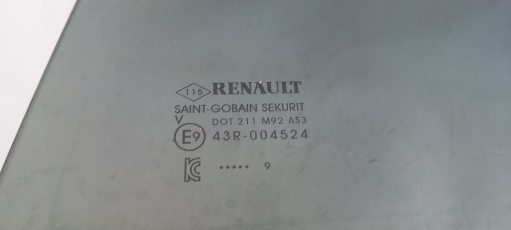 Vidro porta trás esquerdo RENAULT Captur II