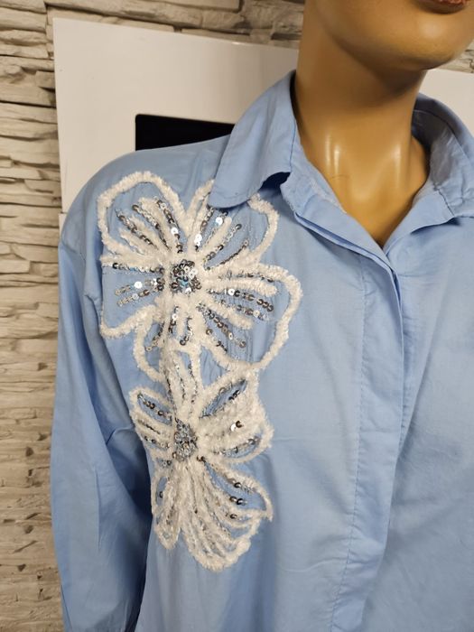 Koszula przewiewna z kwiatem bawełna cekiny baby blue włoska Made in I
