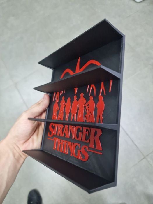 В НАЯВНОСТІ! Поличка для фігурок Stranger Things 3 брелки у подарунок